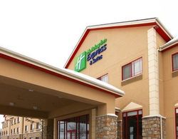 Holiday Inn Express and Suites Olathe North Genel