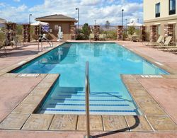 Holiday Inn Express and Suites Page Lake Powell Ar Havuz