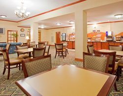 Holiday Inn Express and Suites Panama City Tyndall Yeme / İçme