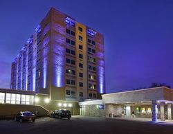 Holiday Inn Express and Suites Pittsburgh West Gre Genel