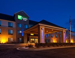 Holiday Inn Express and Suites Pleasant Prairie Ke Genel