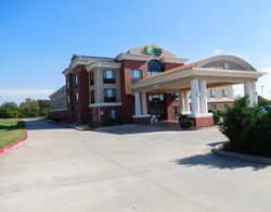 Holiday Inn Express and Suites Ponca City Genel