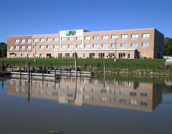 Holiday Inn Express and Suites Port Huron Genel