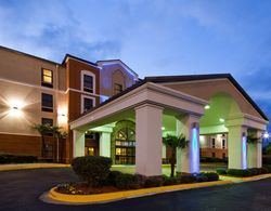 Holiday Inn Express and Suites Ridgeland Jackson N Genel