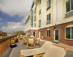 Holiday Inn Express and Suites San Antonio West Se Genel