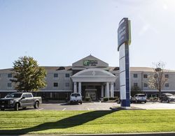 Holiday Inn Express and Suites Sedalia Genel