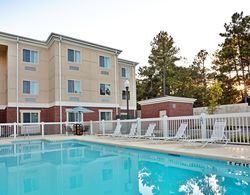Holiday Inn Express and Suites Southern Pines Pine Havuz