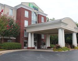 Holiday Inn Express and Suites Starkville Genel