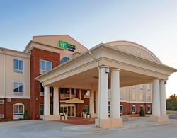 Holiday Inn Express and Suites Talladega Genel