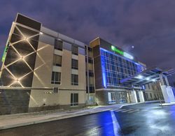 Holiday Inn Express and Suites Vaudreuil Dorion Genel