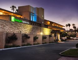 Holiday Inn Express and Suites Ventura Harbor Genel