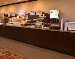 Holiday Inn Express and Suites Wheeling Genel