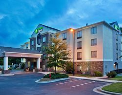 Holiday Inn Express Apex Raleigh Genel