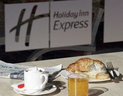 Holiday Inn Express Bilbao Airport Yeme / İçme