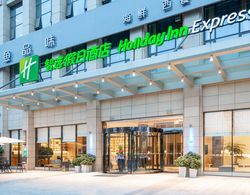 Holiday Inn Express Chengdu Huanhuaxi Genel