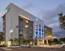 Holiday Inn Express Doral Miami, an IHG Hotel Dış Mekan