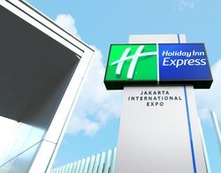 Holiday Inn Express Jakarta International Expo Genel