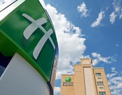 Holiday Inn Express LaGuardia Genel