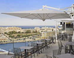 Holiday Inn Express Malta Yeme / İçme