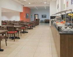 Holiday Inn Express Merida Genel