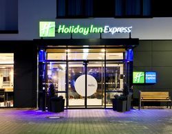 Holiday Inn Express Oberhausen Lobi