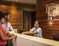 Holiday Inn Express Port Moresby Lobi