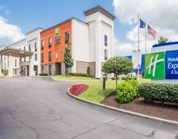 Holiday Inn Express & Suites Albany Airport - Wolf Genel