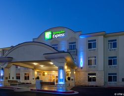 Holiday Inn Express & Suites Bastrop Genel