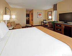 Holiday Inn Express Hotel & Suites Belmont  Genel