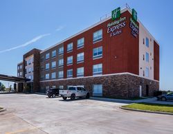 Holiday Inn Express Suites Blackwell Genel