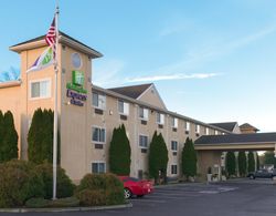 Holiday Inn Express Hotel & Suites Burlington Genel