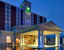Holiday Inn Express & Suites Chatham South Genel