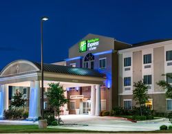 Holiday Inn Express Hotel & Suites Cotulla Genel