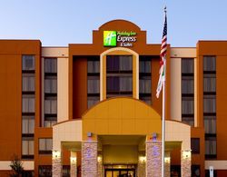 Holiday Inn Express Hotel & Suites Dallas Ft. Wort Genel