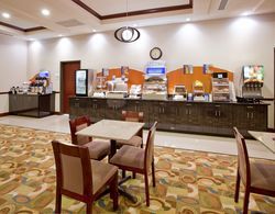 Holiday Inn Express Hotel & Suites Guthrie North E Yeme / İçme