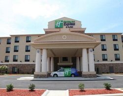 Holiday Inn Express & Suites Huntsville Airport Genel