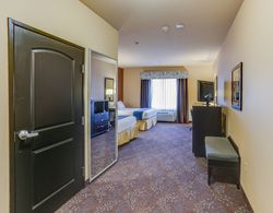 Holiday Inn Express Hotel & Suites Huntsville Genel