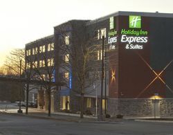Holiday Inn Express Suites Johnstown Genel