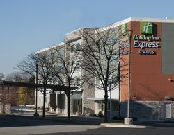 Holiday Inn Express Suites Johnstown Genel