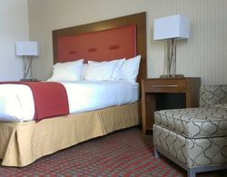 Holiday Inn Express & Suites Milford Genel