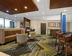 Holiday Inn Express & Suites Milwaukee - Brookfield, an IHG Hotel Genel