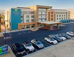 Holiday Inn Express & Suites Palm Desert -  Millennium Dış Mekan
