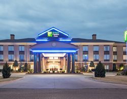 Holiday Inn Express Hotel & Suites Pauls Valley Genel