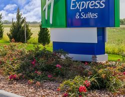 Holiday Inn Express & Suites Salina Genel