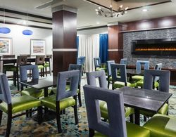 Holiday Inn Express Hotel & Suites Stroudsburg Poc Yeme / İçme