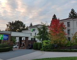 Holiday Inn Express & Suites Surrey Genel