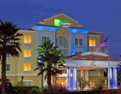 Holiday Inn Express & Suites Tampa Genel