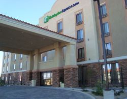 Holiday Inn Express Hotel & Suites Twenty Nine Pal Genel