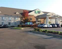Holiday Inn Express & Suites Waterford Genel
