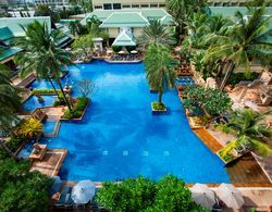 Holiday Inn Resort Phuket Patong Havuz